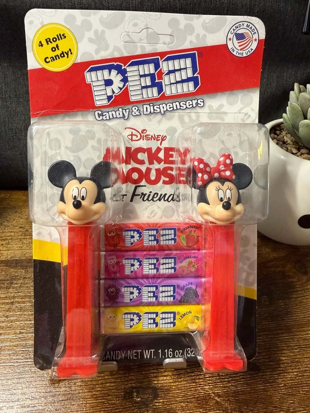 NEW Disney Mickey And Minnie Mouse Pez Dispensers 2-Pack